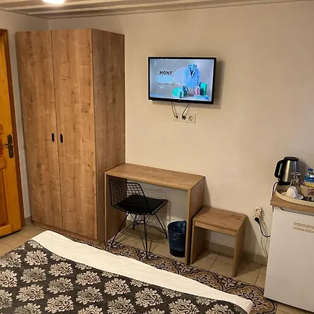 Belizia Hotel 2*